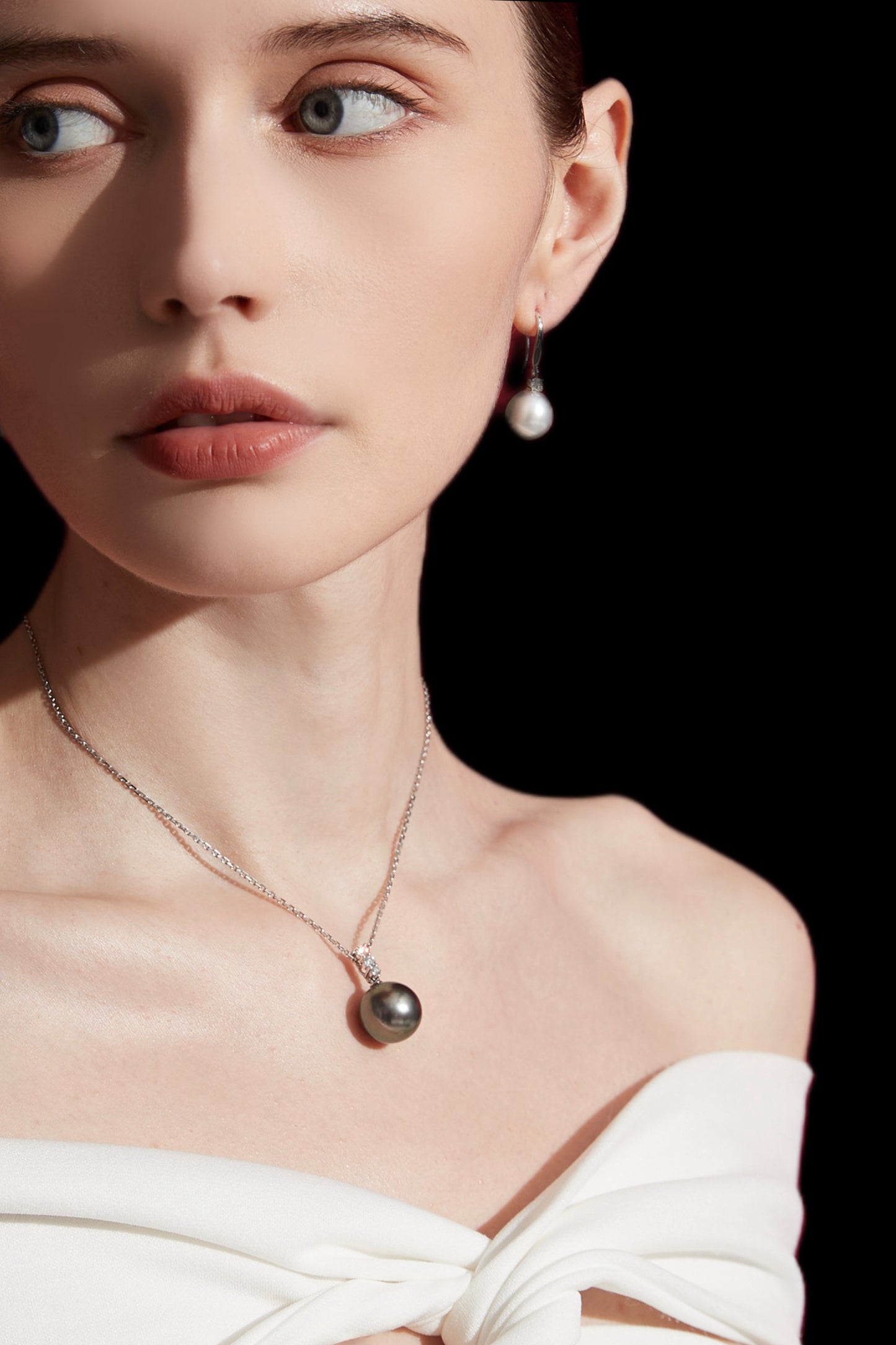 Tahitian Black Pearl Diamond Necklace
