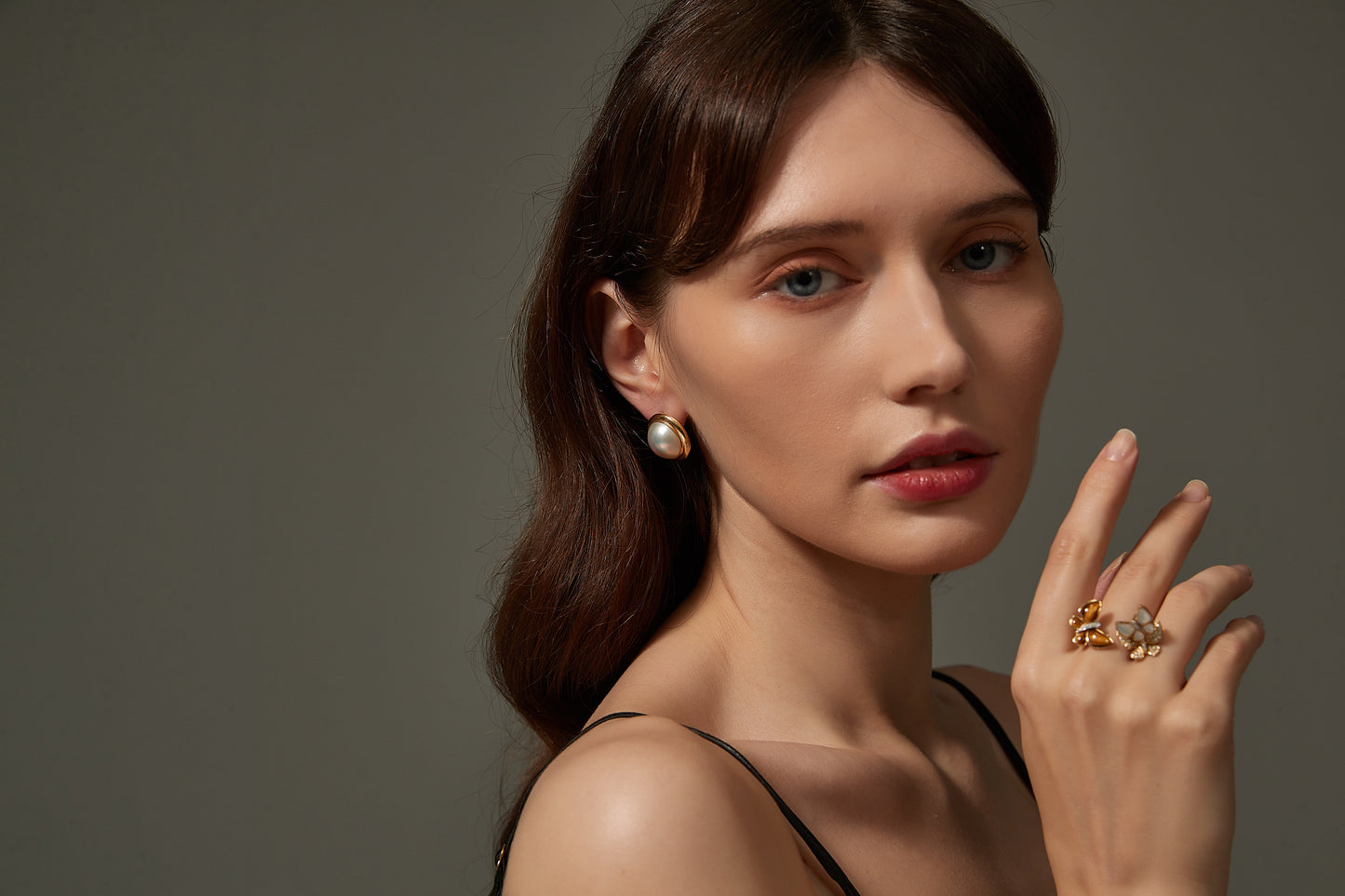 Japanese Mabe Pearl Yellow Gold Earrings