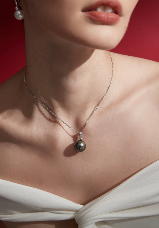 Tahitian Black Pearl Diamond Necklace